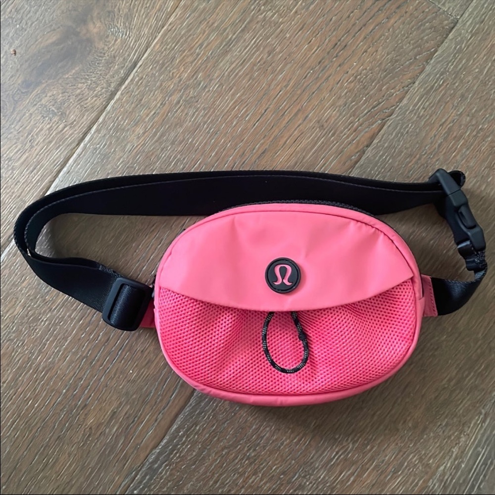 lululemon athletica Pink Mesh Belt Bag